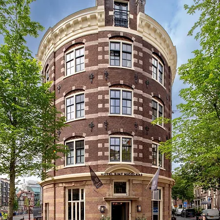 Sint Nicolaas Otel 3*