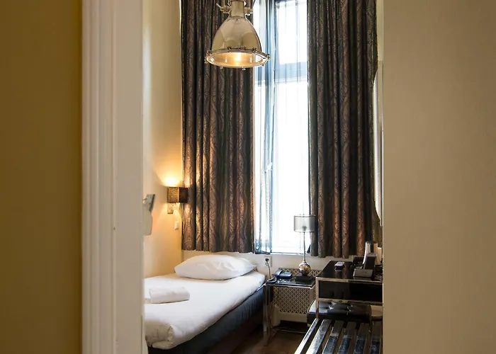 Sint Nicolaas Hotel 3*